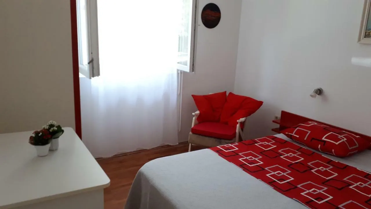 Apartmani Matas Petrcane 0*,