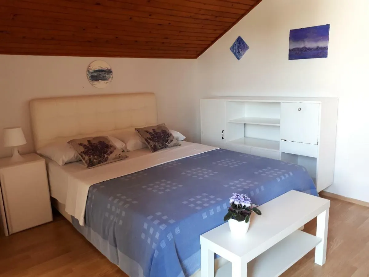 Apartmani Matas Petrčane Daire