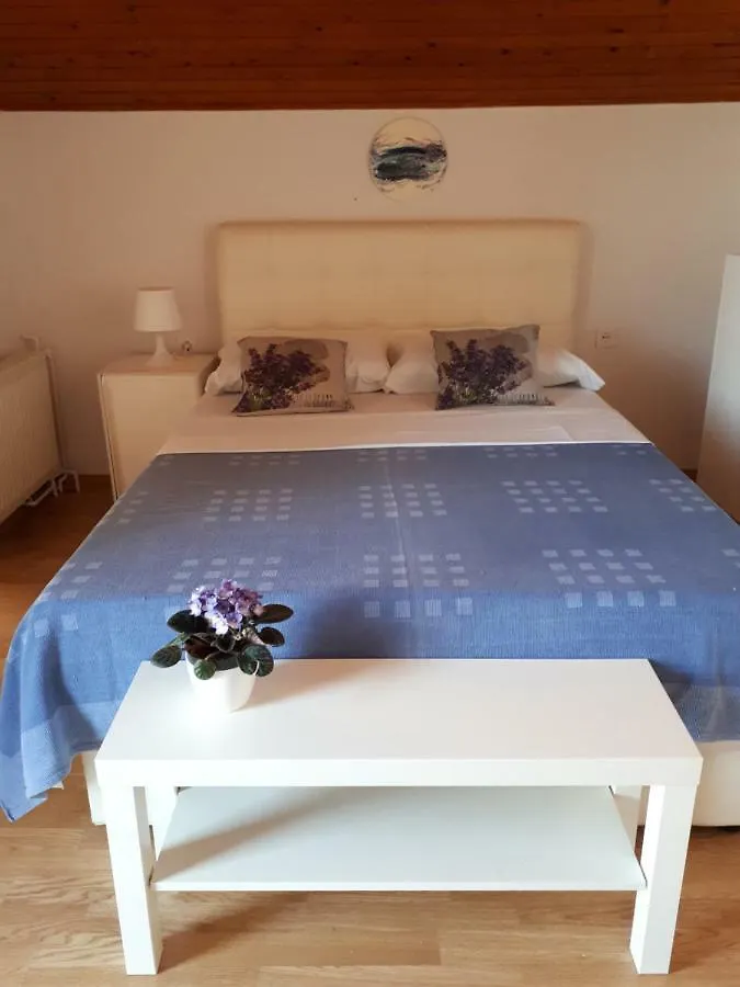 Apartmani Matas Petrcane Croatia